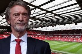 مانشستر يونايتد في سياسة التقشف المتبعة ( إلغاء وجبة الغداء)