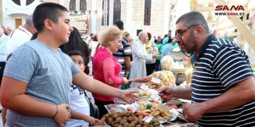 “لقمتك بتشفي غيرك” معرض خيري للمأكولات التراثية بحلب