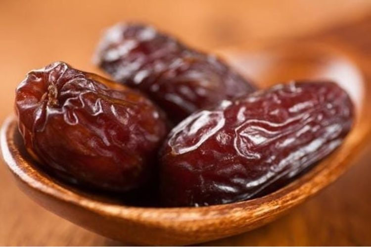 5 أسباب لإضافة 3 تمرات إلى النظام الغذائي