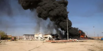 انفجار قوي يستهدف قافلة عسكرية للجيش التركي في حي باغلار بمدينة باتمان التركية.