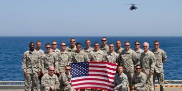 البنتاغون يحسم قراره بشأن العسكريين المتحولين جنسيًا