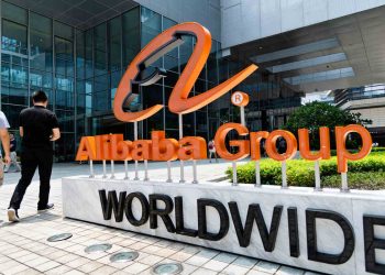 “علي بابا” تكشف عن خطة استثمارية ضخمة في الذكاء الاصطناعي والحوسبة السحابية