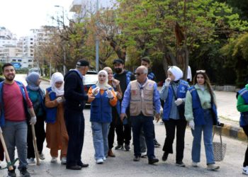 انطلاق حملة زراعة نباتات الزينة والأشجار بعدة مناطق في اللاذقية