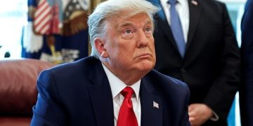 ترامب يصدر قراراً مزلزلاً في أمريكا