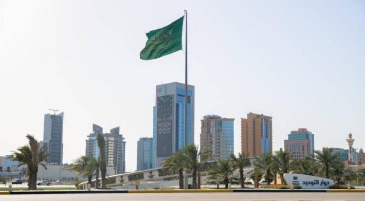 السعودية تقيد 14 جنسية من منحها التأشيرات وسوريا خارج القائمة