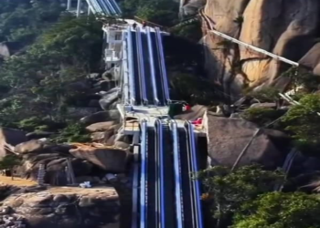 بالفيديو:الصين تفتتح أطول سلم متحرك جبلي في العالم بمقاطعة جيانغشي