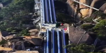 بالفيديو:الصين تفتتح أطول سلم متحرك جبلي في العالم بمقاطعة جيانغشي