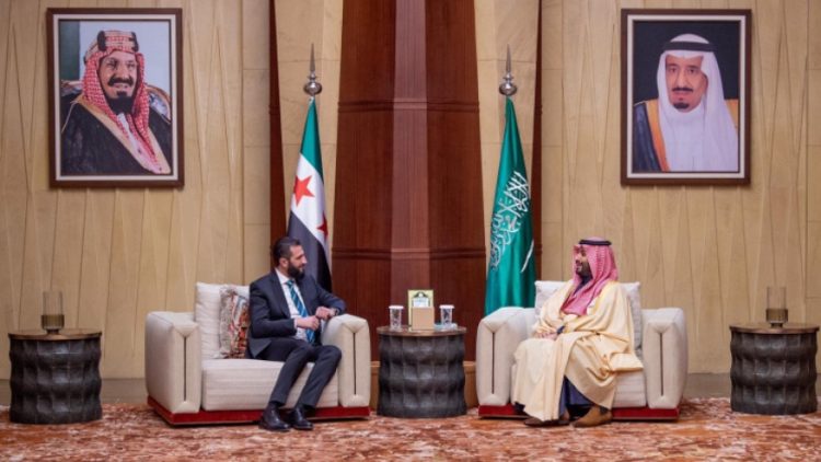 السعودية تدعم وحدة سورية واستقرارها .