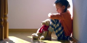 تأثير الطفولة القاسية على الدماغ