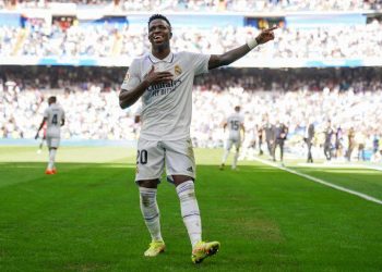 “حب مفرط وخطر محتم… هكذا يعيش فينيسيوس موسمه الأصعب”