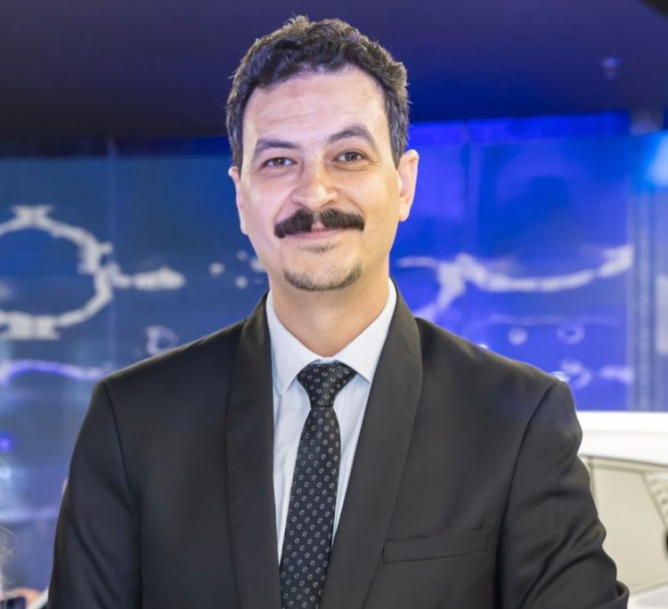 إعلام السوشيال ميديا.. بين وهم الشهرة ومسؤولية الكلمة