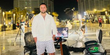 محمد زكريا ينقل إنجازات العلمين الجديدة بعدسته إلى المشاهد العربي عبر شاشتي النهار والمحور