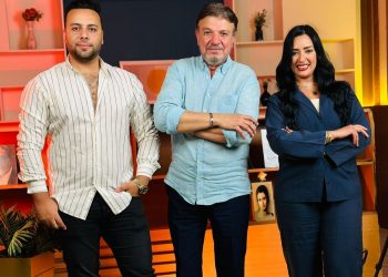 أحمد سلامة يؤكد في “اسمعني شكراً” مع سيرا إبراهيم فخره بلقب “أبو البنات” وعلاقته الخاصة بموني ومنار وسارة وهايدي