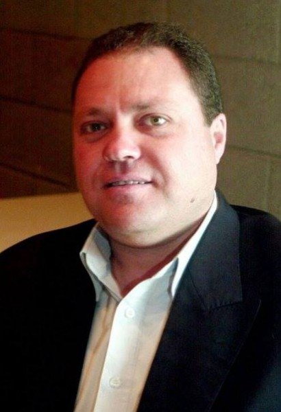 المستوطنون واستهداف شجر الزيتون الفلسطيني