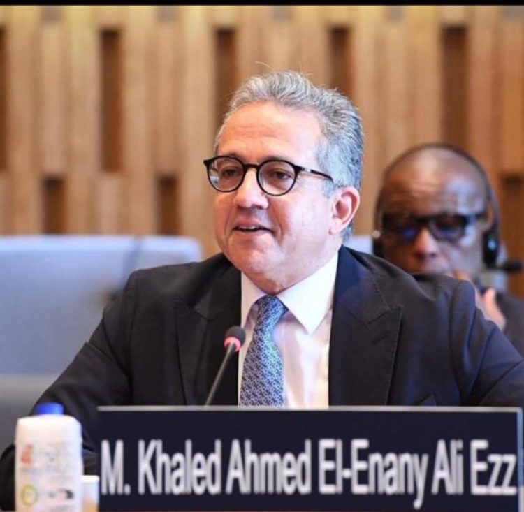 وزير التعليم العالي يهنئ خالد العناني بفوزه بمنصب المدير العام لليونسكو ويؤكد: انتصار جديد للدبلوماسية المصرية وكفاءاتها الدولية