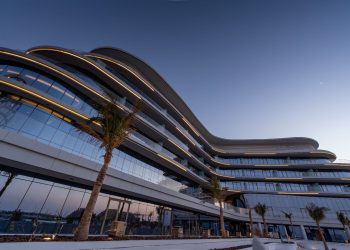 إنيسمور تطلق أول منتجع شامل لعلامة SO في رأس الخيمة
