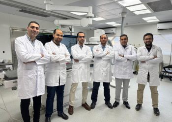 مستشفيات جامعة عين شمس تحقق إنجازًا عالميًا بعلاج 12 مريضًا في وحده القسطرة المخية