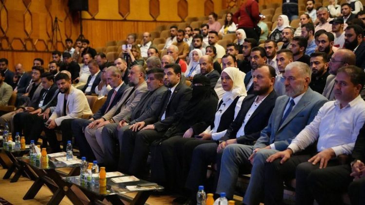 مهرجان “أيام البُردة” في اللاذقية