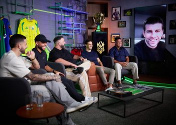 بيكيه ورونالدو وكاكا يعلنون تنظيم كأس الملوك للمنتخبات 2026 في البرازيل بمشاركة عربية