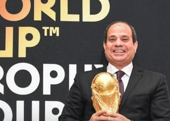 الرئيس يستقبل مجسم كأس العالم في حضور أشرف صبحي وأبو ريدة