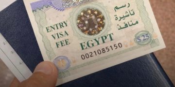 سياحة الترانزيت…حين تتحول “ساعة انتظار” إلى صناعة بمليارات