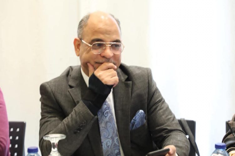 عالم بلاقواعد