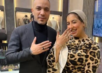 الإعلامية مروة حسن تهنئ الإعلاميين ندى عاطف وأحمد حمدي بمناسبة خطوبتهما