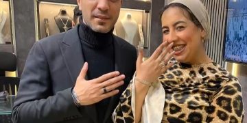 الإعلامية مروة حسن تهنئ الإعلاميين ندى عاطف وأحمد حمدي بمناسبة خطوبتهما