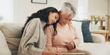 “الحوار” أفضل علاج للحزن وآلام الفقد