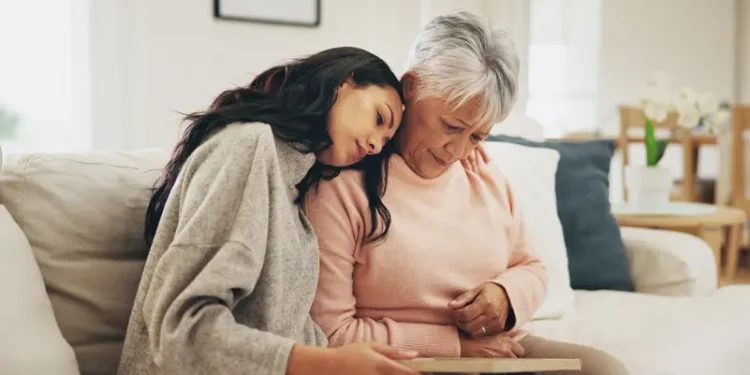 “الحوار” أفضل علاج للحزن وآلام الفقد