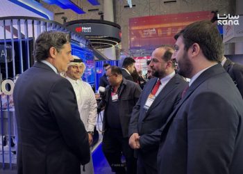 وفد وزارة الإعلام السورية يشارك في جلسة حوارية ضمن قمة الويب قطر 2026