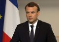 ماكرون يحذر من فوضى في لبنان ويعرض استضافة المفاوضات