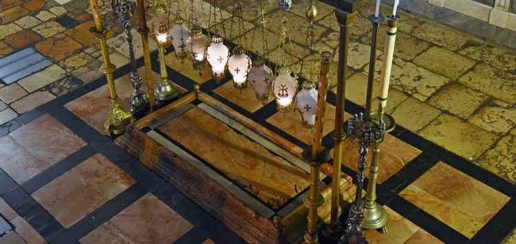 كنيسة القيامة: حيث يلتقي سرّ الموت والقيامة بجذور الإيمان المسيحي