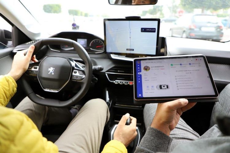خطة تدريبية بالذكاء الصناعي لتخريج سائقي المستقبل