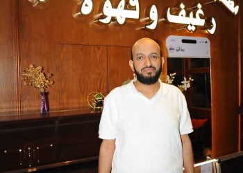 بحضور نجوم الفن.. أسامه الصبحي يفتتح أول فروع “رغيف وقهوة” بالمهندسين