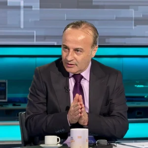 العميد منير شحادة